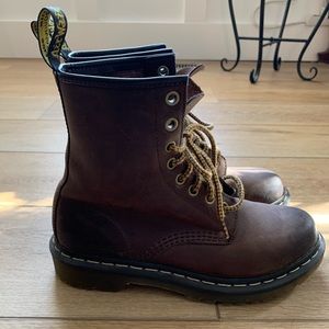 DR MARTENS brown boots